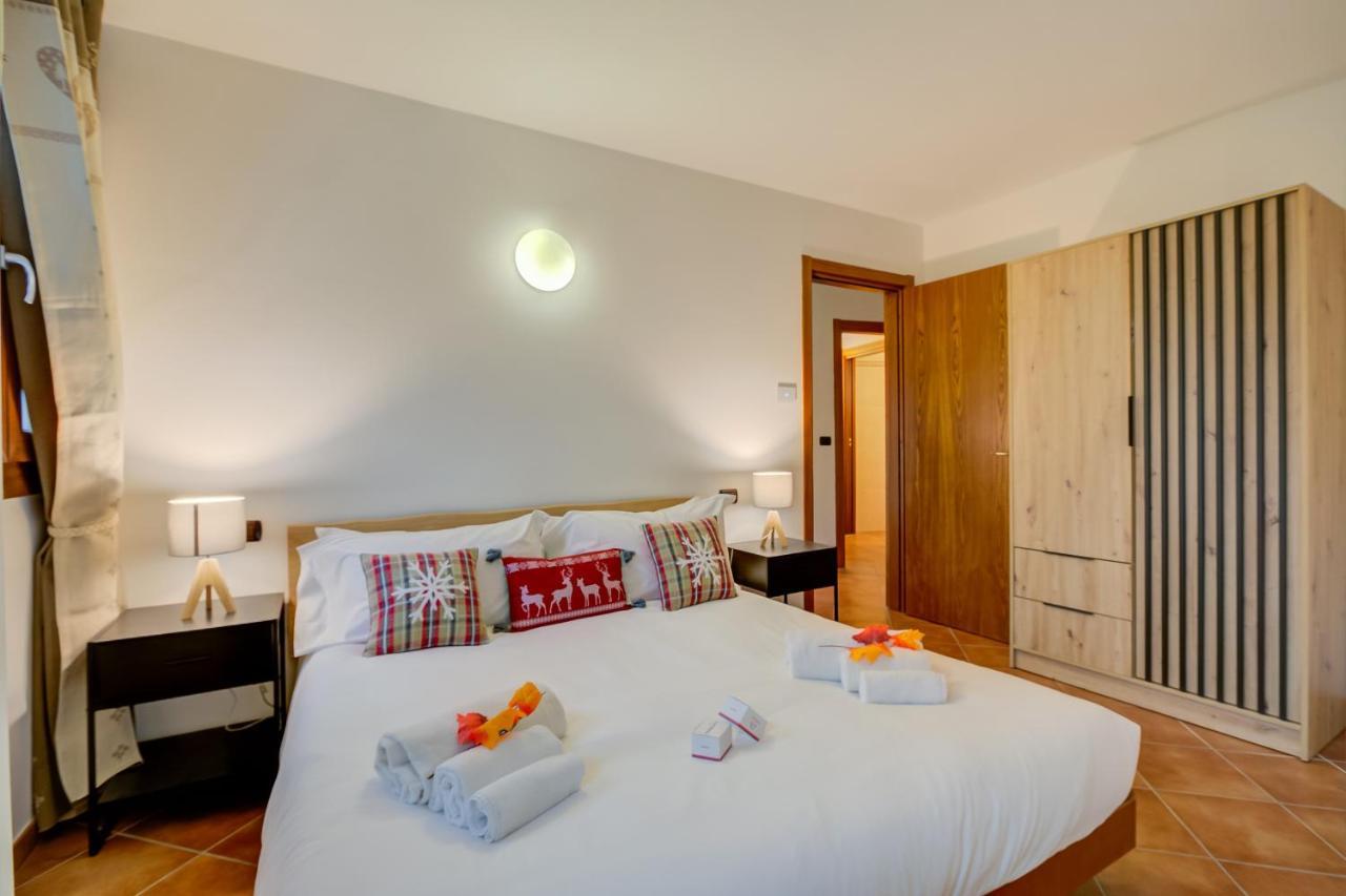 L' Aquila Campo Smith On The Ski Slopes - Happy Rentals Bardonecchia Exteriör bild